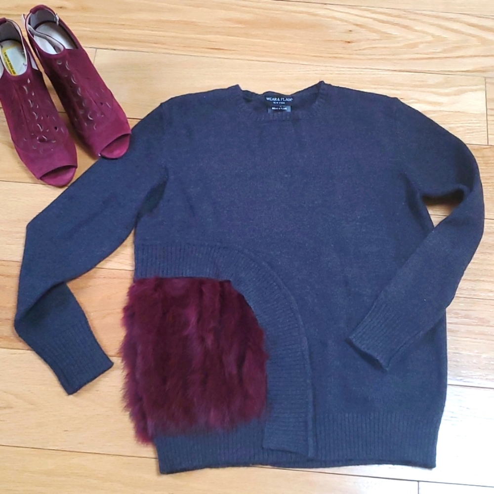 New! Charcoal gray crew neck knit sweater with genuine fur sz small